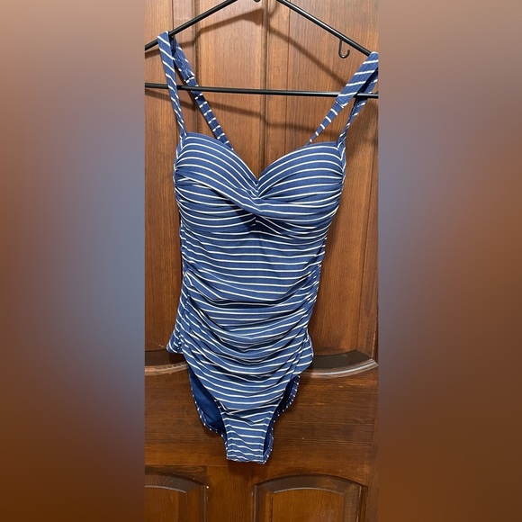 Niptuck Other - Niptuck women’s Riviera strip,Denim Joanne Tommy control size 8 swimsuit.